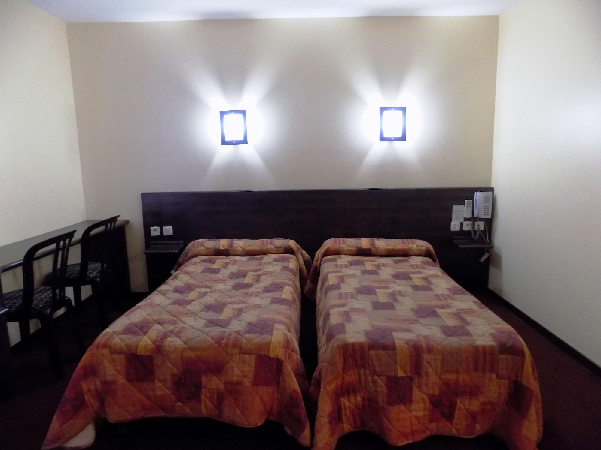 Hotel Estival Arriel Лурд Экстерьер фото